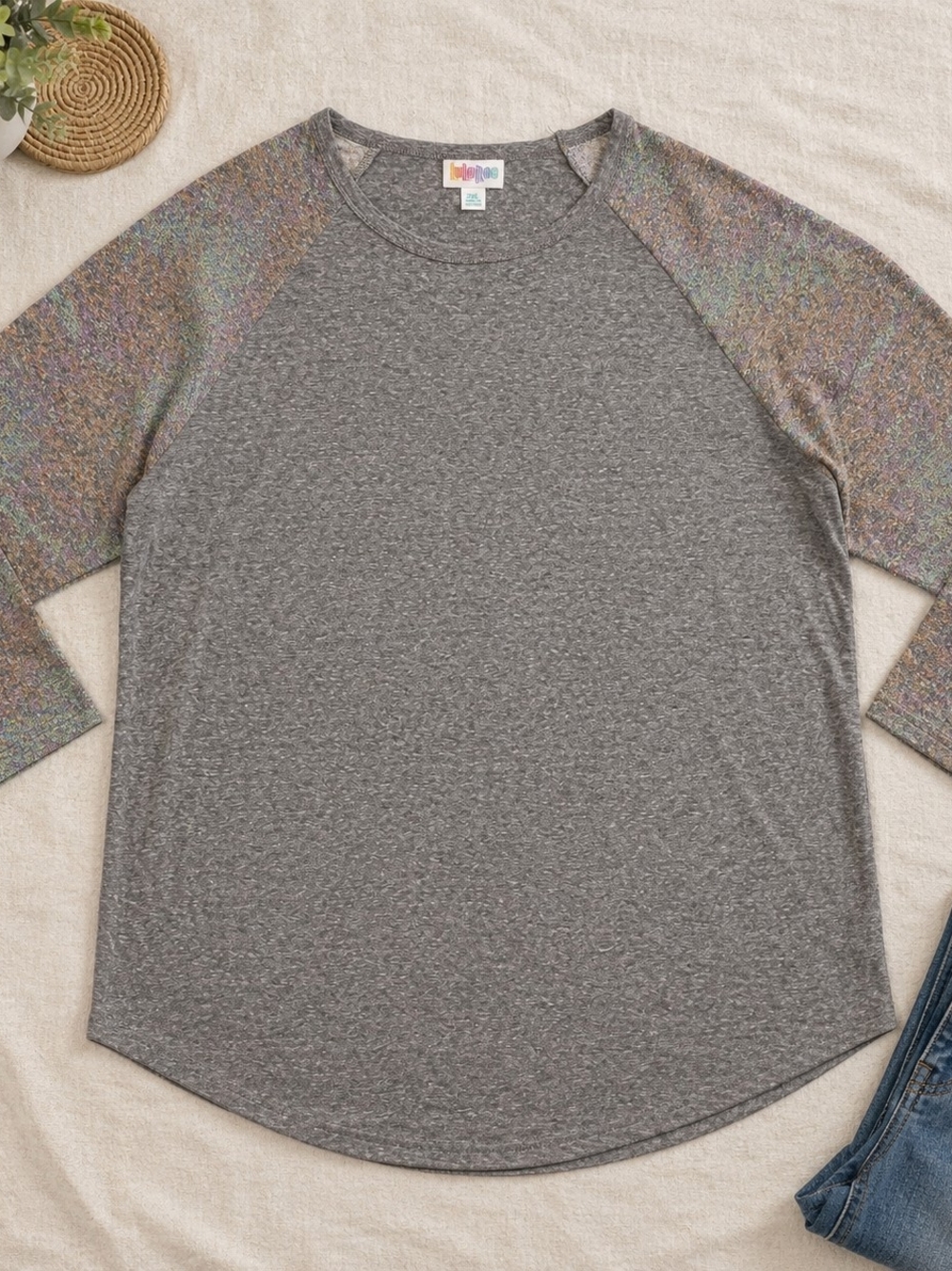 #1294 LuLaRoe Randy Baseball Tee 2XL Gray Multicolor Raglan Sleeve NWT
